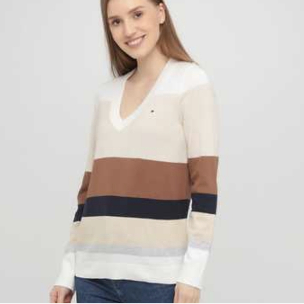 Tommy Hilfiger Sweater Size XL